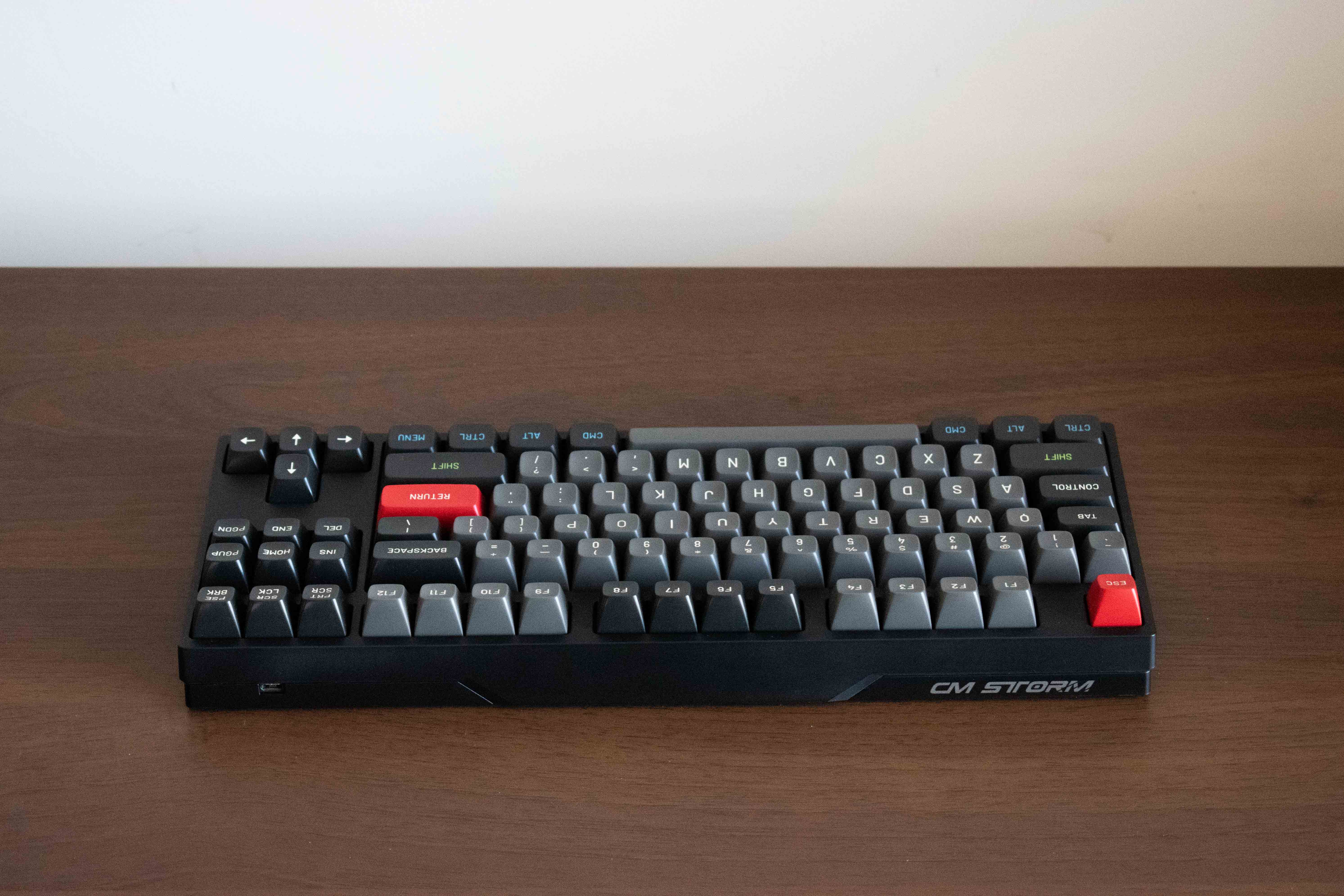 coolermaster_novatouch_tkl_02.jpg